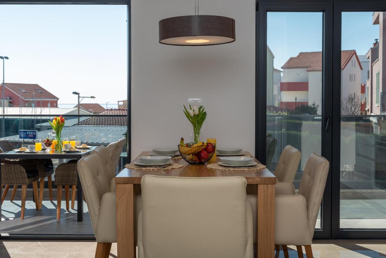 Poolside 2 Bedroom Ap. Mare Trogir Exterior photo